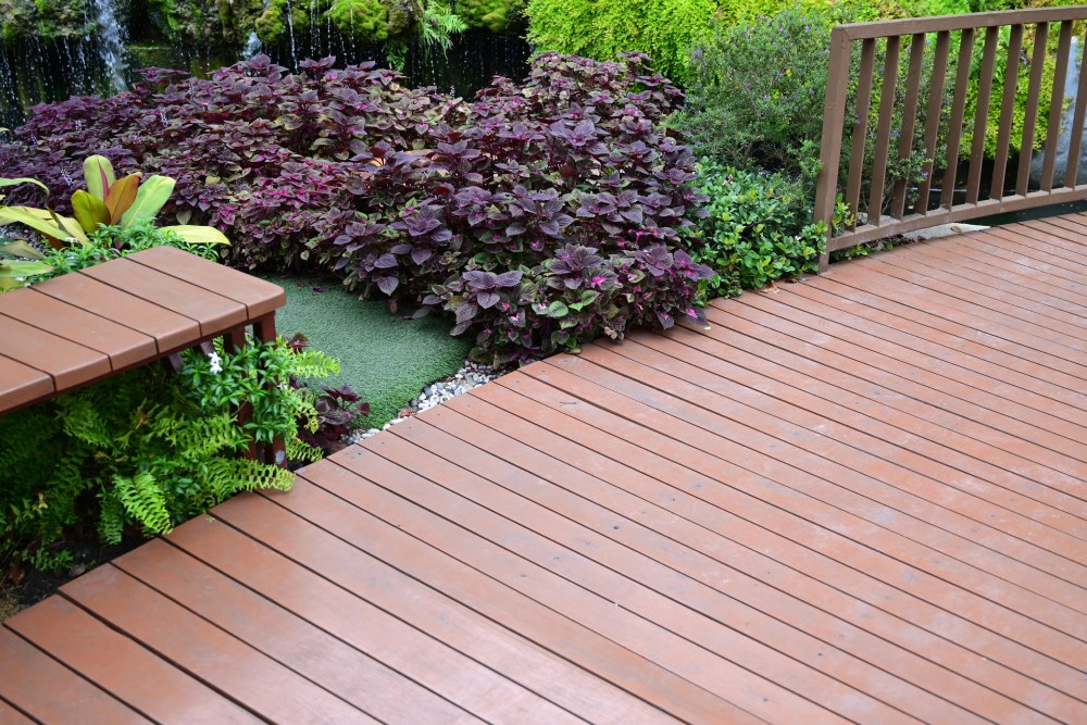 Deck Patterns: 5 Stylish Designs That Save You Money